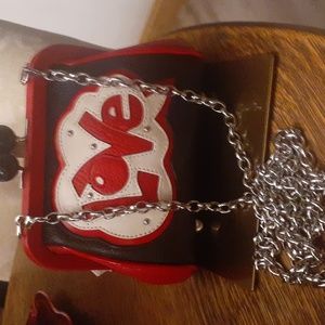 BRIGHTON CROSSBODY  KISSLOCK LOVE  LEATHER BAG NWOT